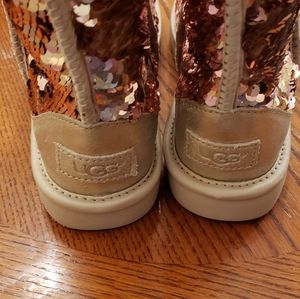 Ugg Short Classic Sequin gold boots size us 9